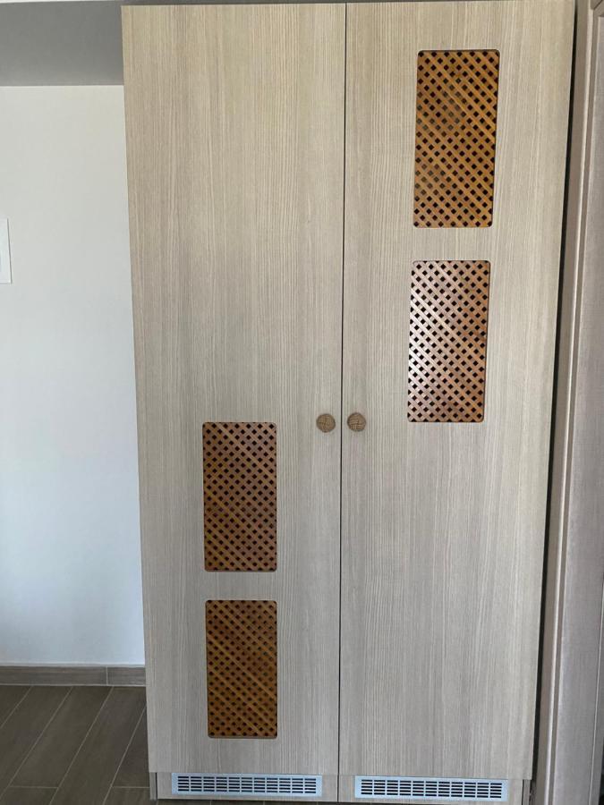 Paralía Levanda Suites מראה חיצוני תמונה