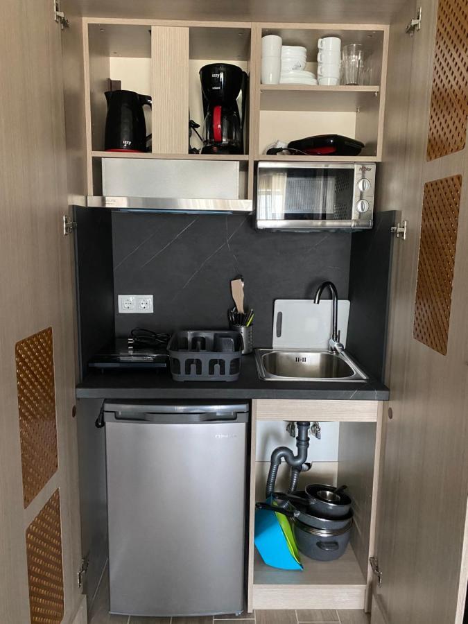 Paralía Levanda Suites מראה חיצוני תמונה